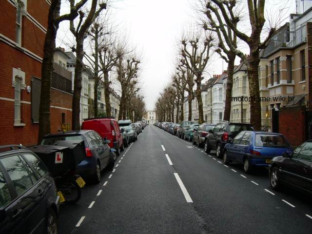 Rua residencial em Londres